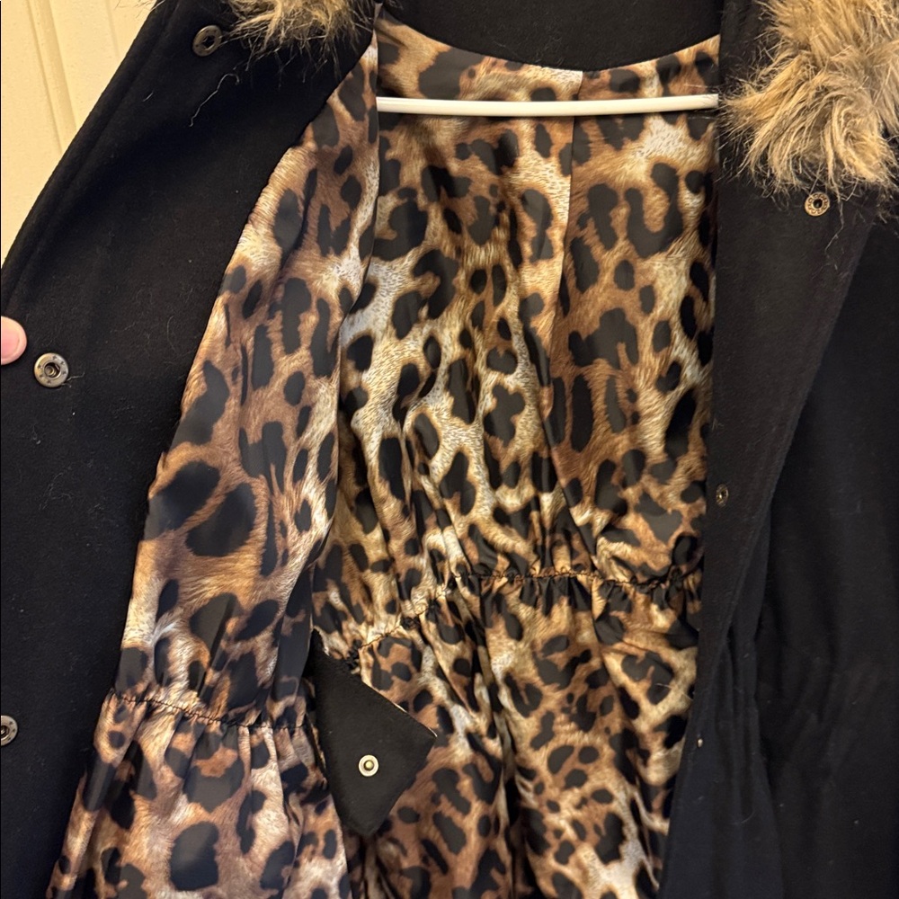 Moda International Black Cape with Faux Fur Trim - Picture 3 of 4
